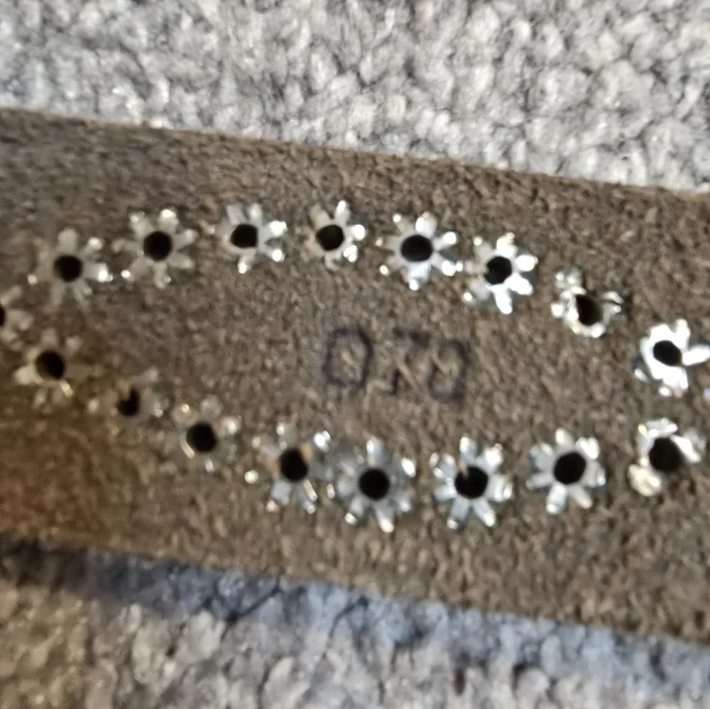 Steve Madden Leather Rivet Women's Belt Western Cowgirl Rodeo Festival - Picture 5 of 6